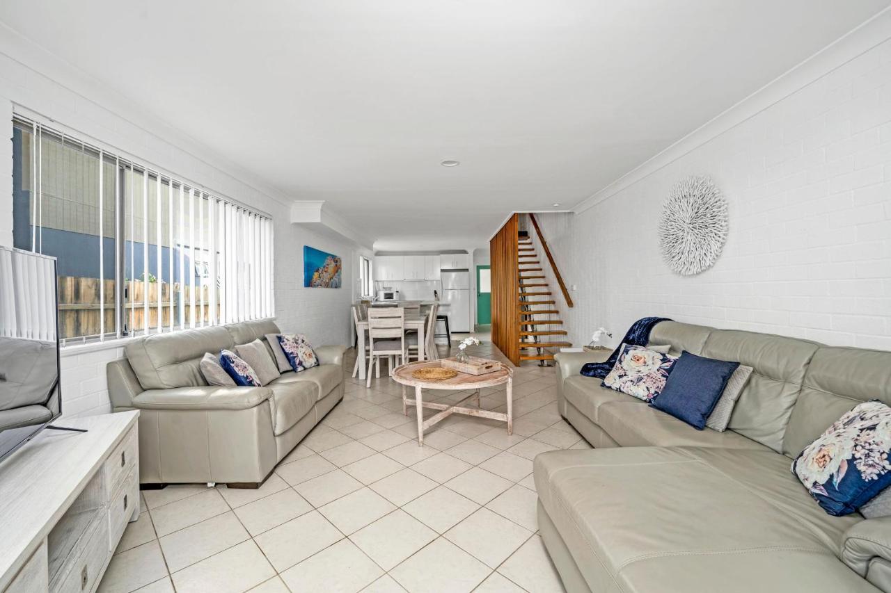 Husky 56 Beachfront Villa'S - Great Location On The Beach Huskisson Bagian luar foto