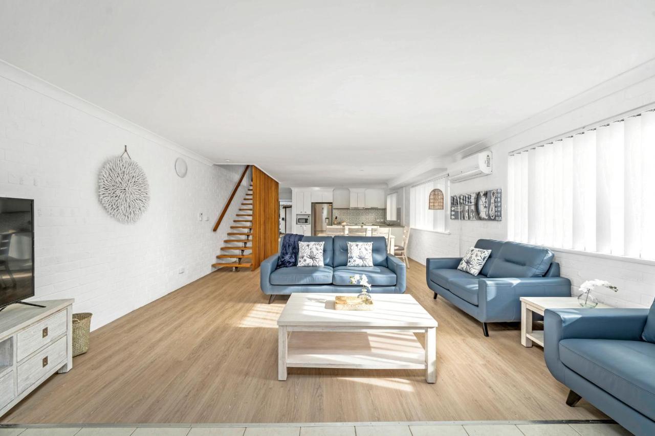 Husky 56 Beachfront Villa'S - Great Location On The Beach Huskisson Bagian luar foto