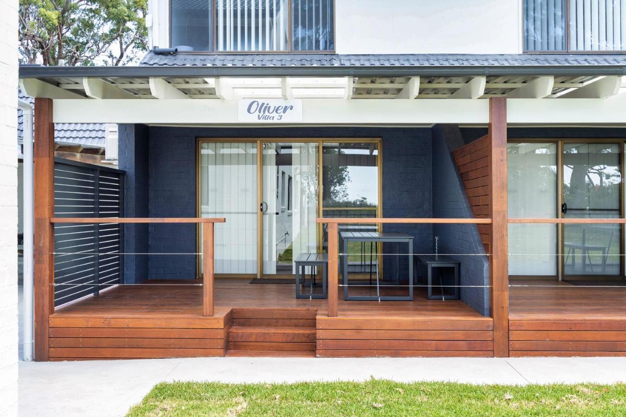 Husky 56 Beachfront Villa'S - Great Location On The Beach Huskisson Bagian luar foto