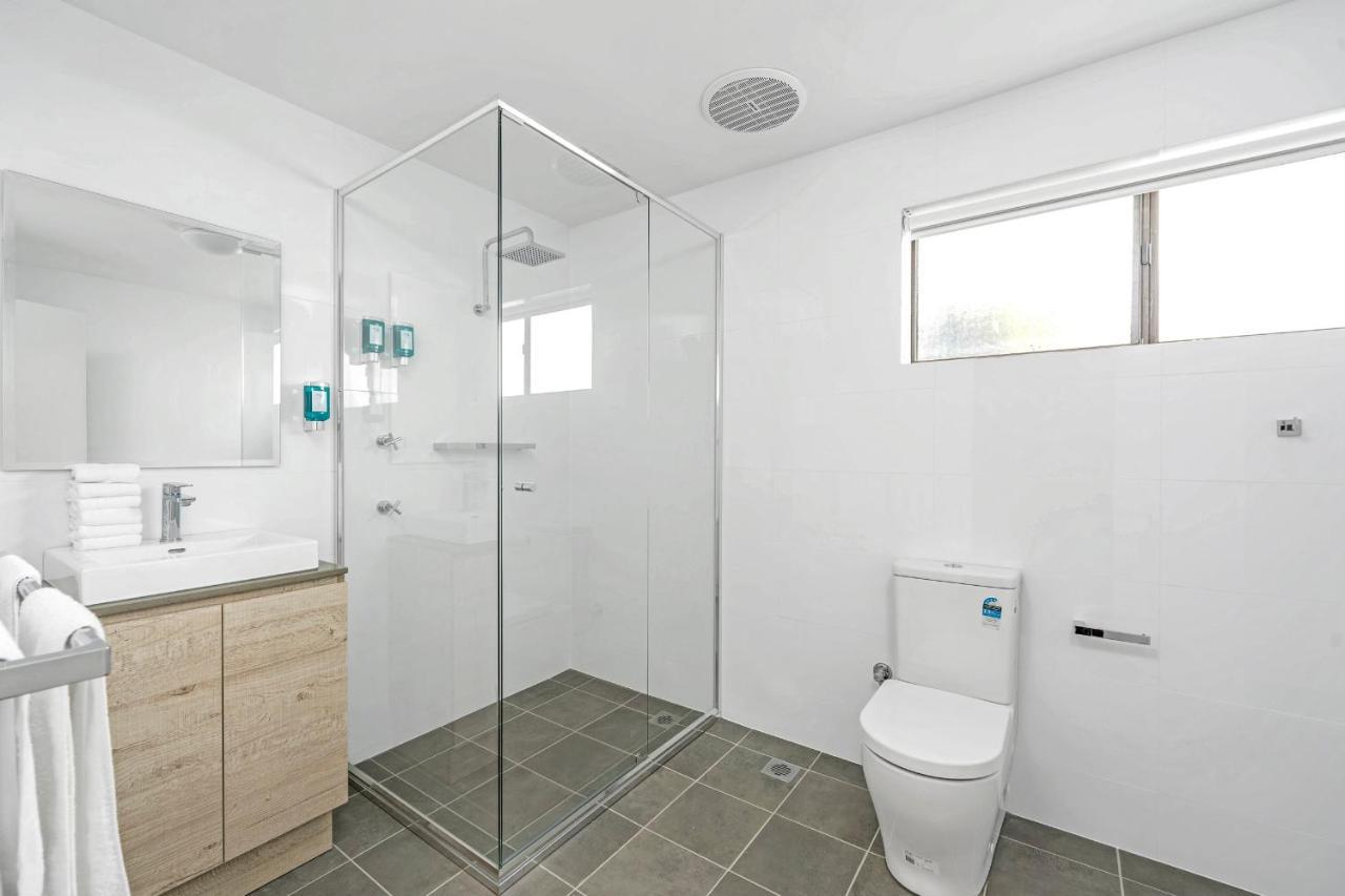 Husky 56 Beachfront Villa'S - Great Location On The Beach Huskisson Bagian luar foto